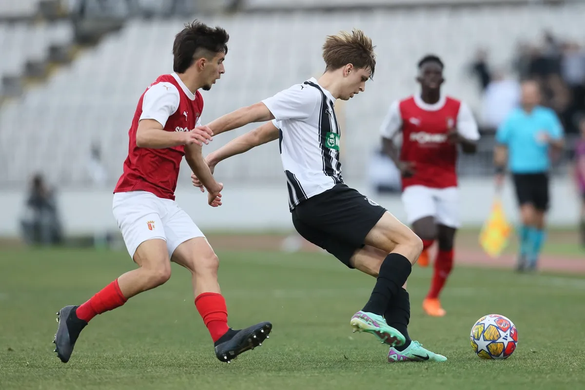 Dimitrije Janković dok je igrao za omladince protiv Brage (MN Press)